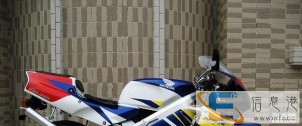 本市出售各种男女二手摩托车,如本田,雅马哈,铃木川崎等,骑式