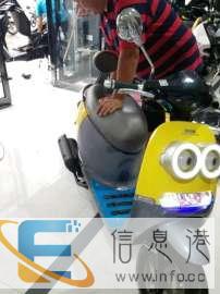 本田迷你小黄人摩托车