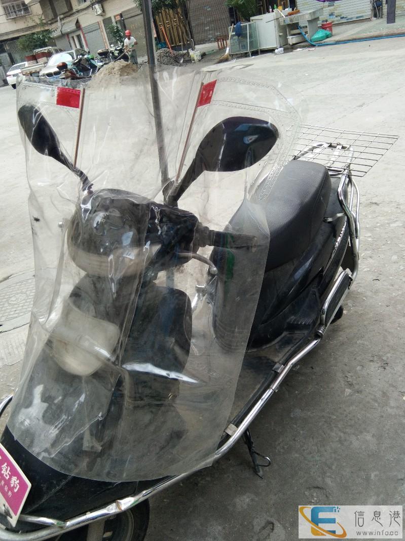 低价急转九成新电瓶车