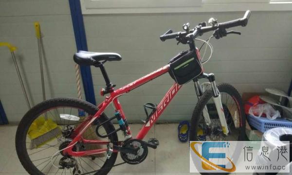 九成新山地越野车