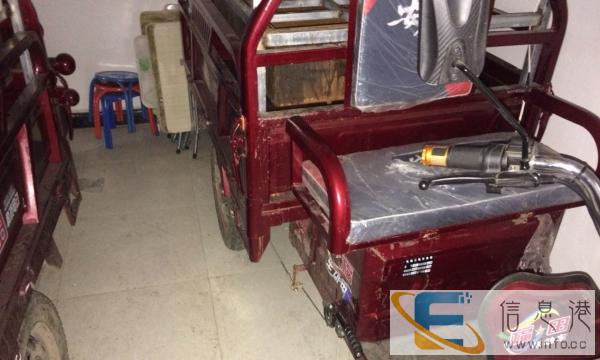 新电动改装三轮餐车