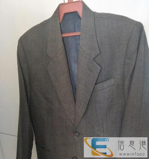 卖几件西服