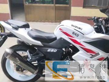 特价处理各品牌摩托车网红踏板车地平线趴赛宝马雅马哈等名车，整