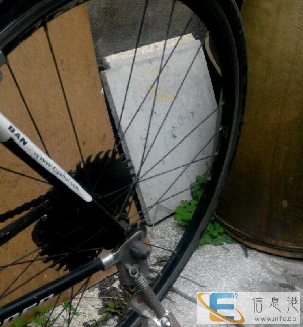 超低价格出售上海永久山地车一辆