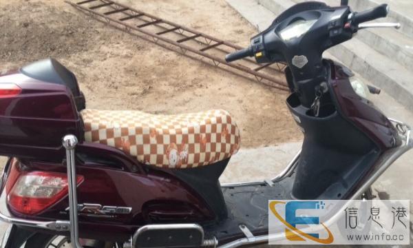 台铃电摩低价出售