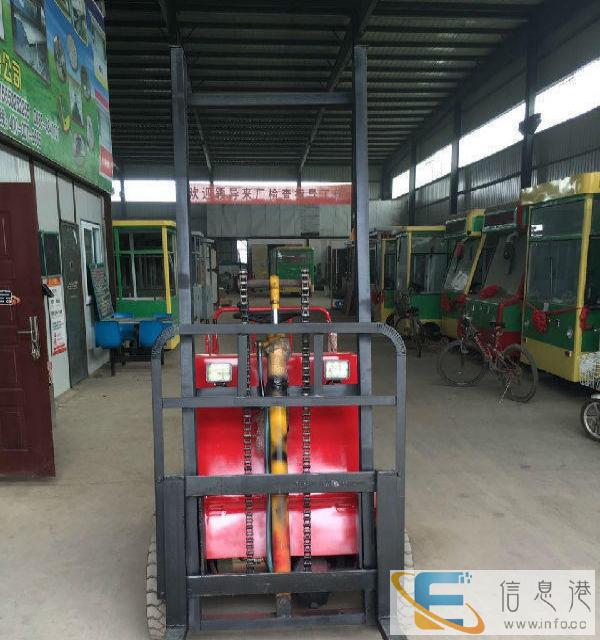 全新电动餐车,小吃车,外卖车