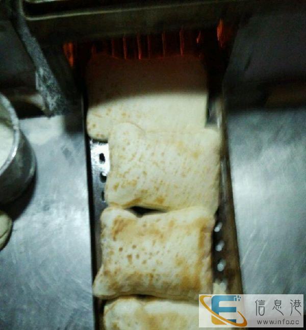 挎包火烧夹肉夹菜