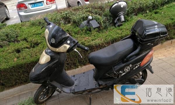 废品价格出售比德文踏板电动车