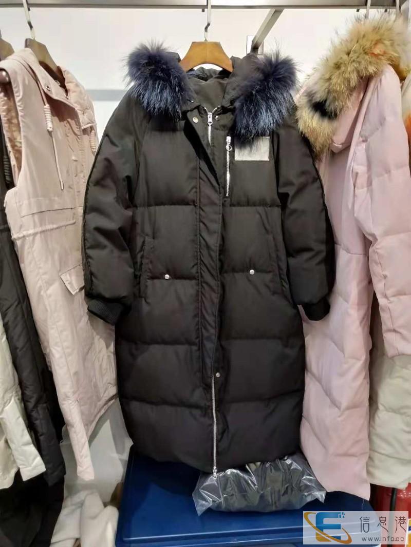 本公司专业做品牌尾货服装批发,大量品牌尾货连衣裙