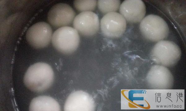 纯手工水饺蒸饺五彩 蔬菜打汁和面 水饺