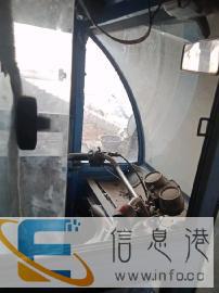 汽油载客三轮车，八成新，内设有水冷暖风，150发动机