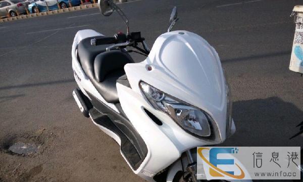 出售两台二手踏板摩托车