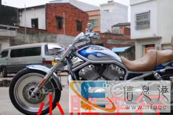 小胖车行实体店出售进口大小排量重机车踏板车质量保证、欢迎现场