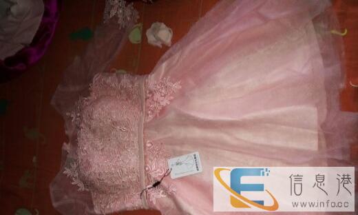 转让全新伴娘服和敬酒服 本人身高164,体重52,衣服L码