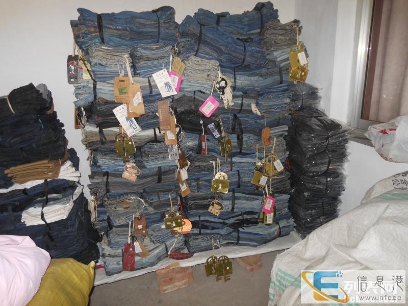 资阳牛仔裤批发服装尾货10元外贸牛仔裤童装牛仔裤批发