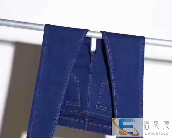 自贡服装大库房,现有大量春夏服装低价供应批发,价格低廉