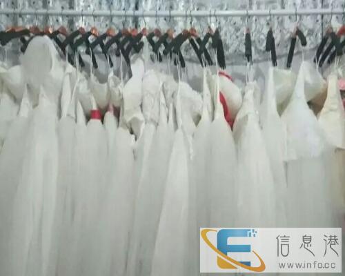 婚纱小礼服共25六件 外加两厢衣架