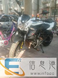 贝纳利黄龙TNT600ABS