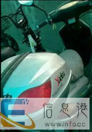 雅迪轻便踏板摩托车
