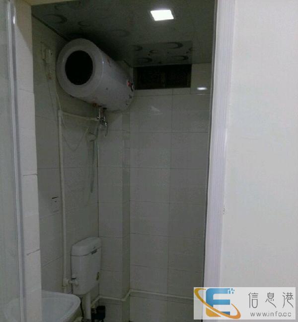 高井十二组兴华建材市场向东600米 无厅