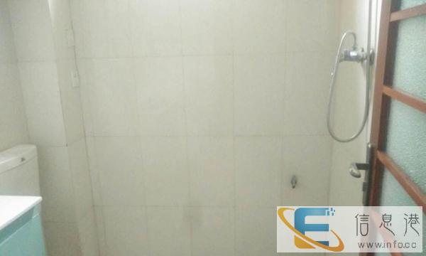 锦绣山庄 2200元 3室2厅2卫 普通装修，上班族的