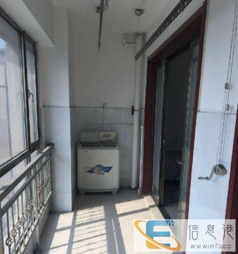 市政府松江帕提欧 4室2厅160平米 中等装修 押一付三