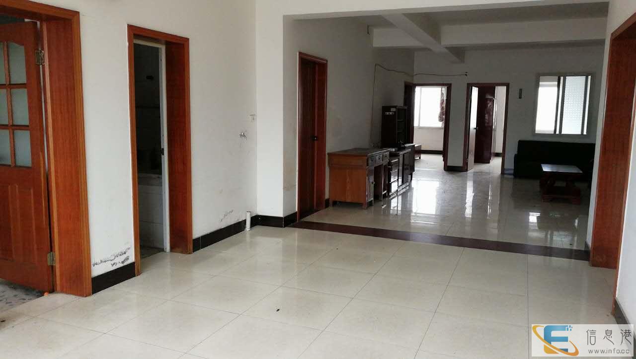 金都批发市场居家装修的大三房 只租1100