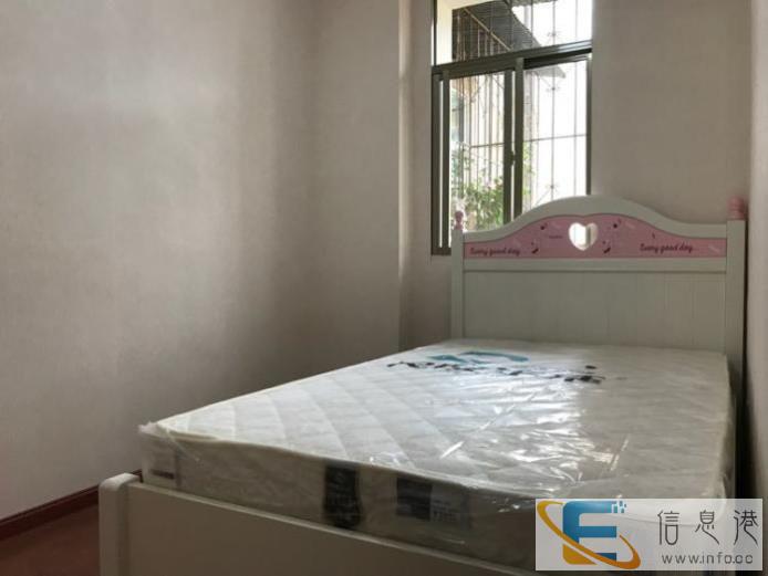 文化小区 1500 3室2厅1卫 精新装修好楼层好位置