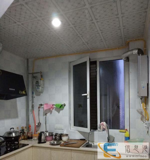 银杏雅苑3室2厅2卫简单装修厨卫齐全带部分家具