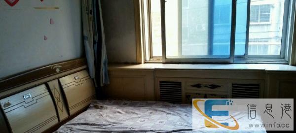 距兴隆一站地 2热水器高速网楼单间 拎包入住