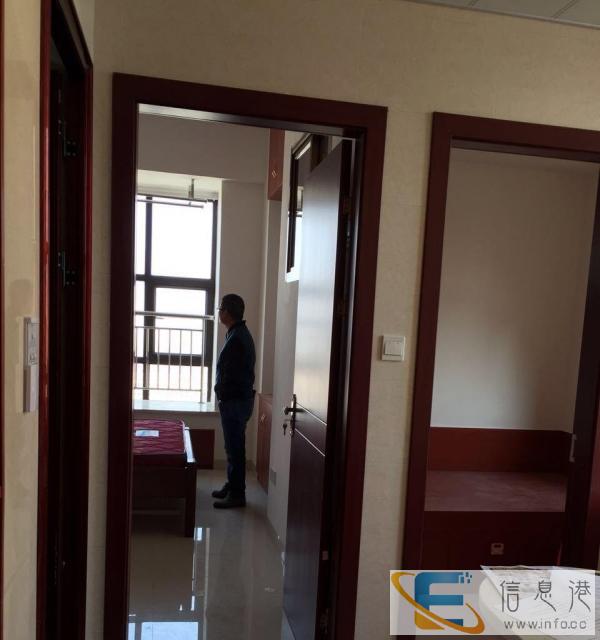 月湖水木清华 2室1厅42平米 简单装修 押一付三