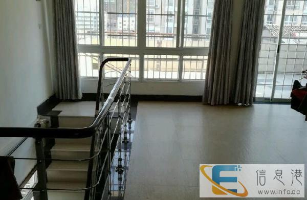 时代广场旁240平米精装复式楼家电齐全拎包入住也可做工作室